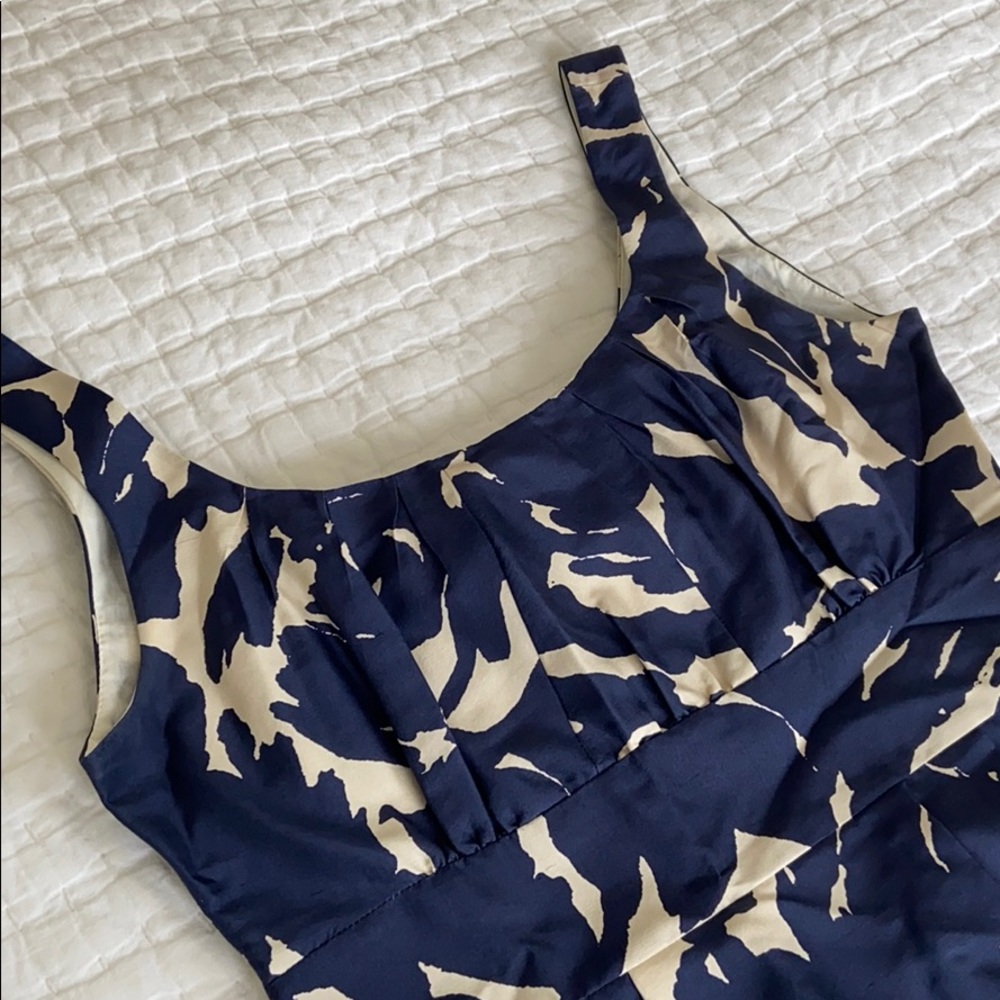 J. Crew Sz. 2 Silk Navy/Tan Print Dress - Picture 8 of 8